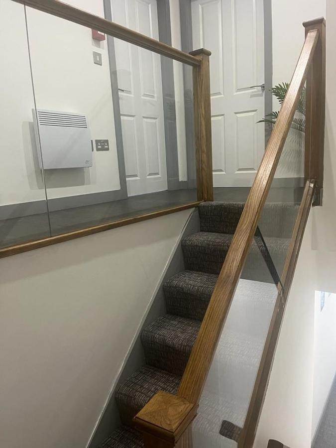 Hotel Rooms Manchester Exterior photo